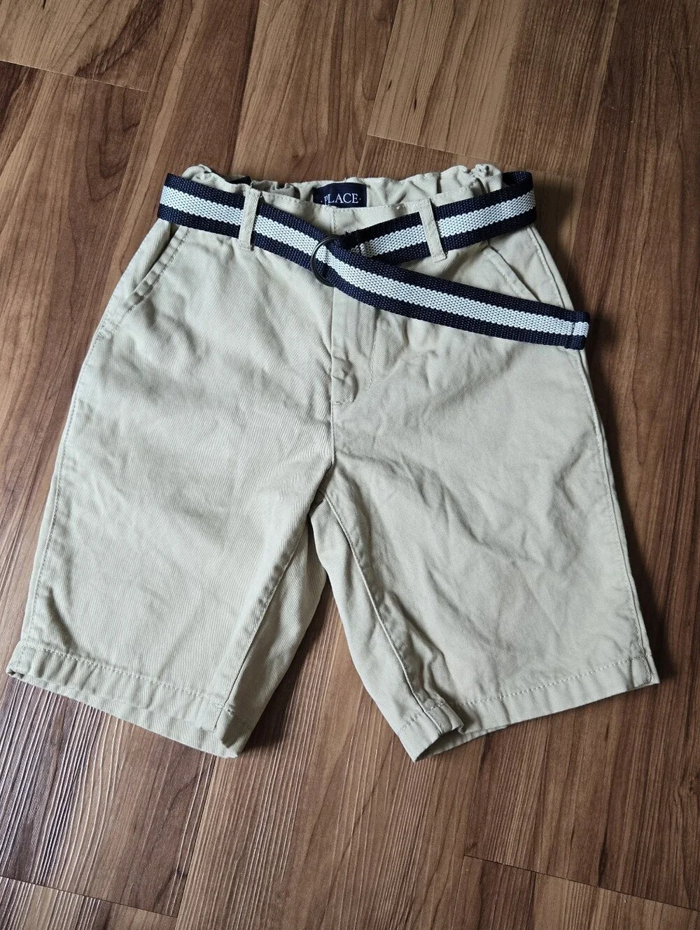 Kids Tan Chino Shorts School Uniform with Navy Woven Belt Sz 8 VGUC